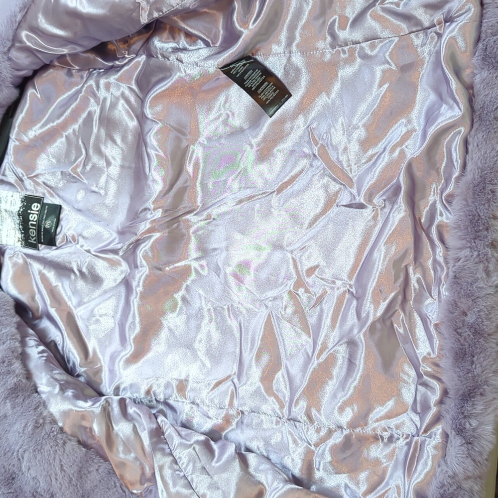 Kensie, Lilac /Lavender,Faux Fur Jacket. Medium - Picture 9 of 13